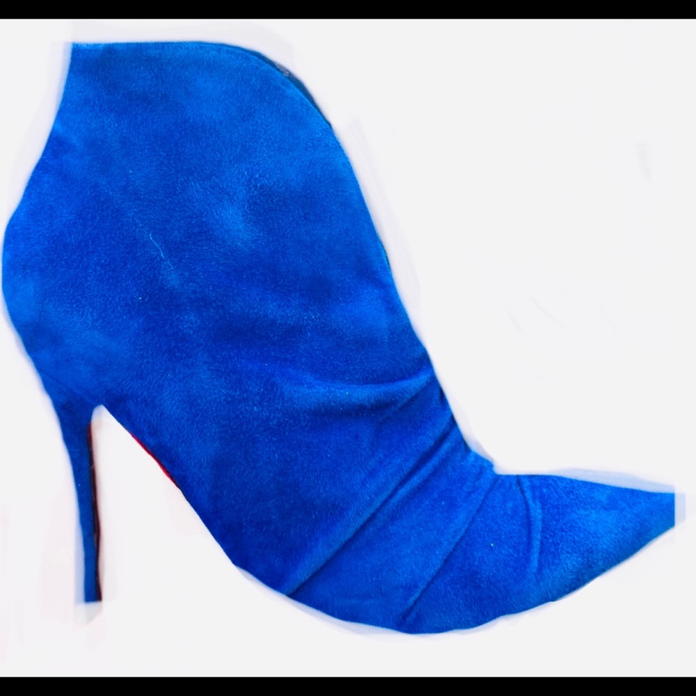 🔥final price🔥Guess blue suede booties